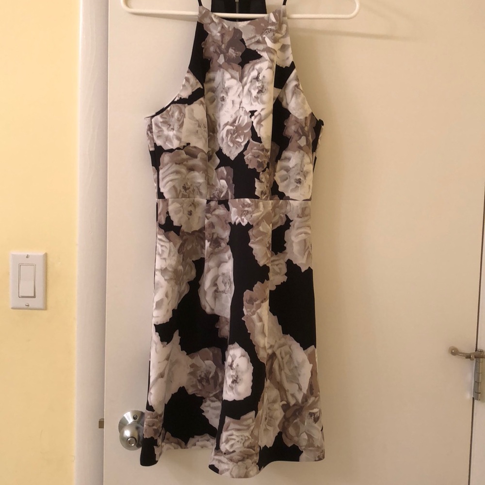 floral sleeveless dress